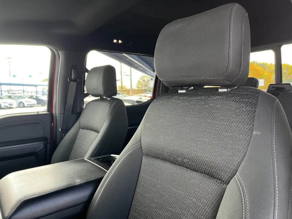 2021 Ford F-150 XLT photo 5