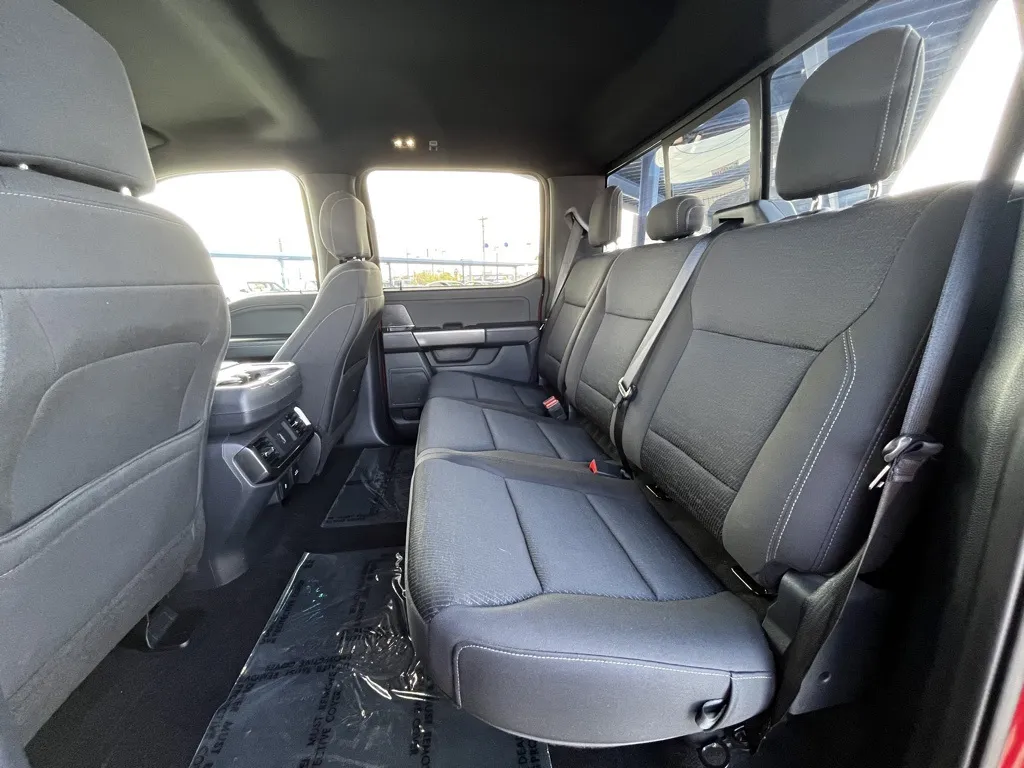 2021 Ford F-150 XLT photo 9