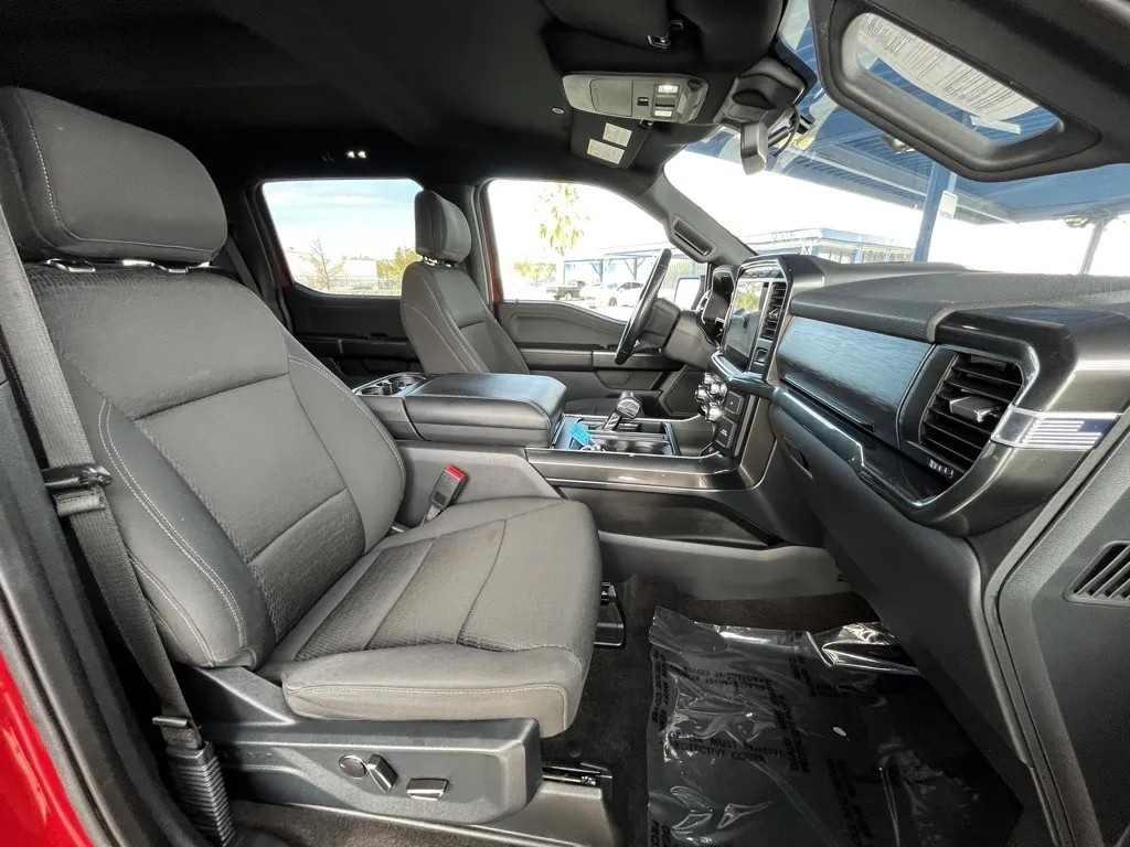 2021 Ford F-150 XLT photo 10