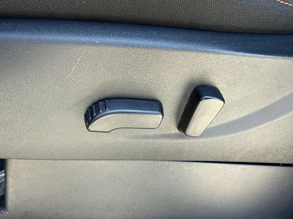 2024 Nissan Frontier PRO-X photo 4