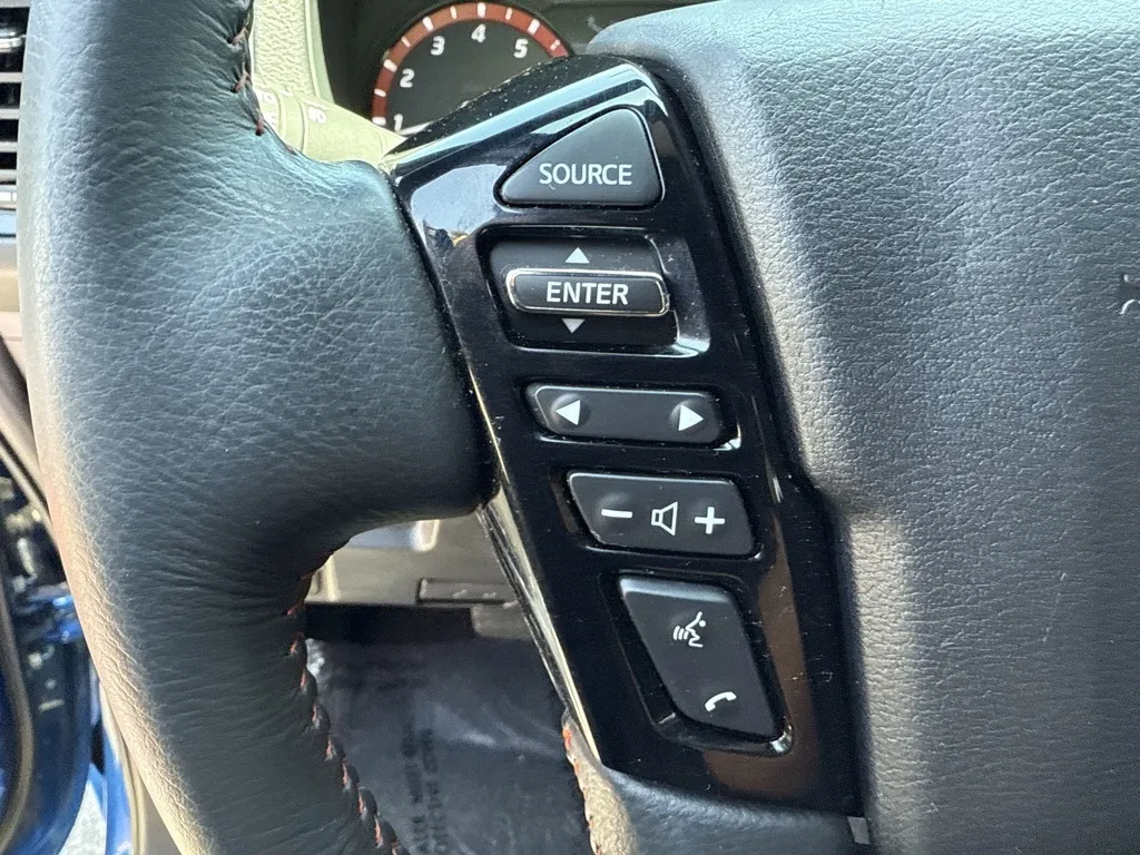 2024 Nissan Frontier PRO-X photo 22