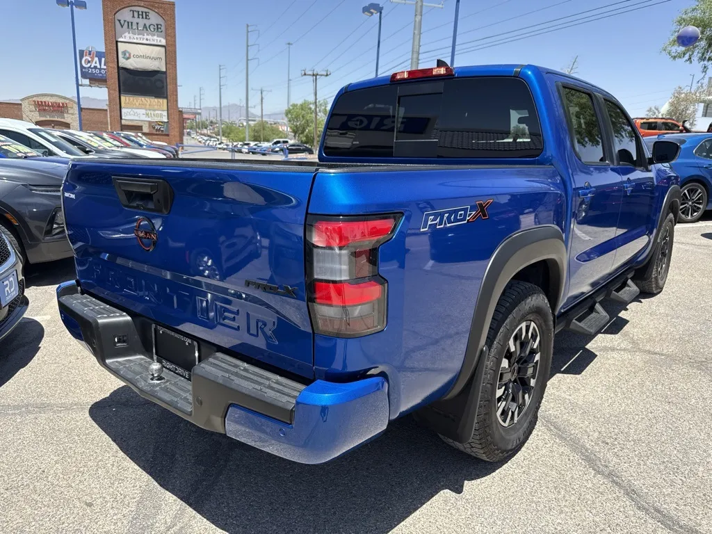 2024 Nissan Frontier PRO-X photo 3