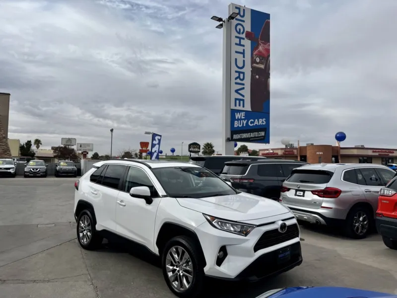 2020 Toyota RAV4 XLE Premium for sale in El Paso, TX