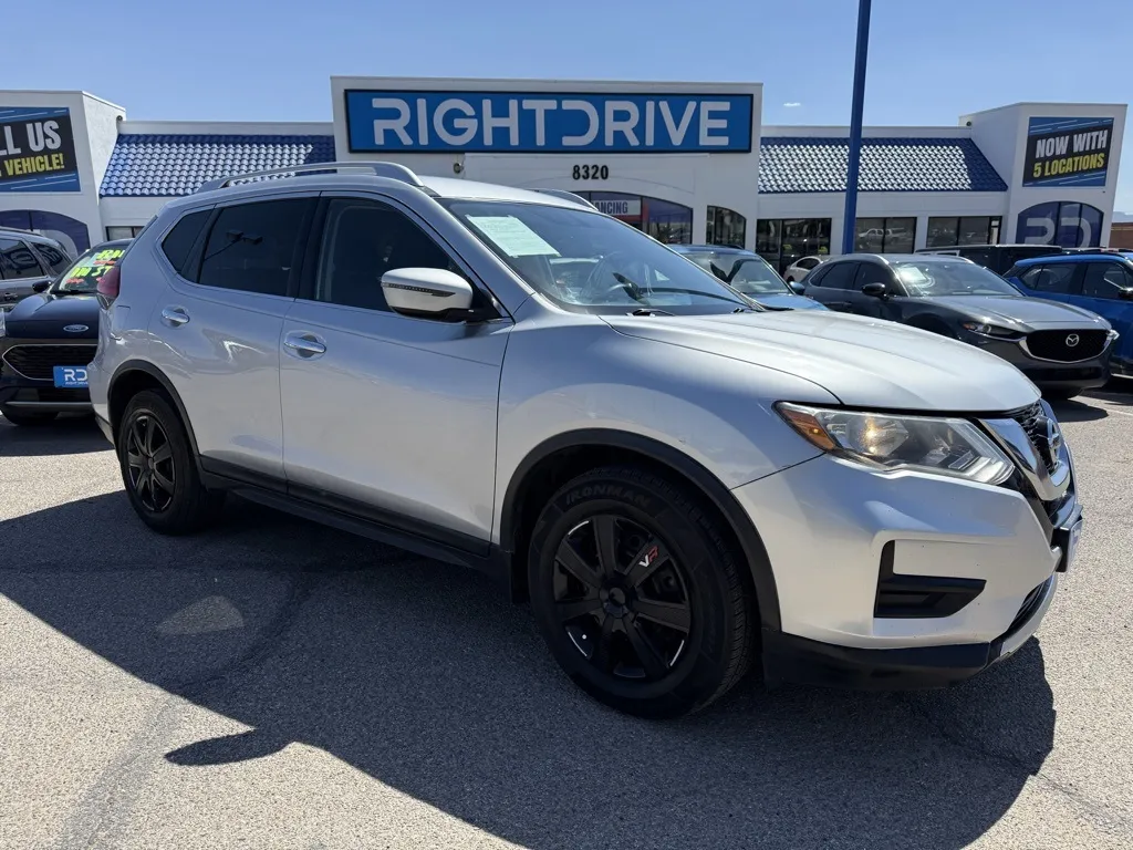 Silver 2017 Nissan Rogue S for sale in El Paso, TX