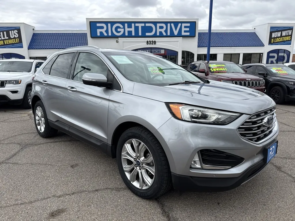 Silver 2020 Ford Edge Titanium for sale in El Paso, TX