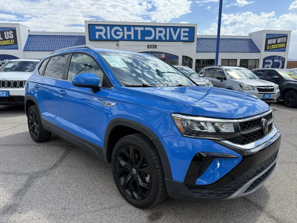 Blue 2023 Volkswagen Taos 1.5T SE for sale in El Paso, TX
