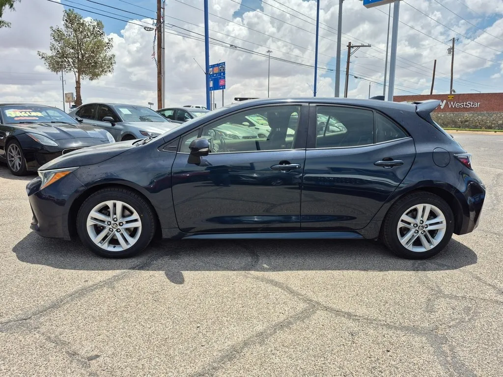 2020 Toyota Corolla SE photo 2