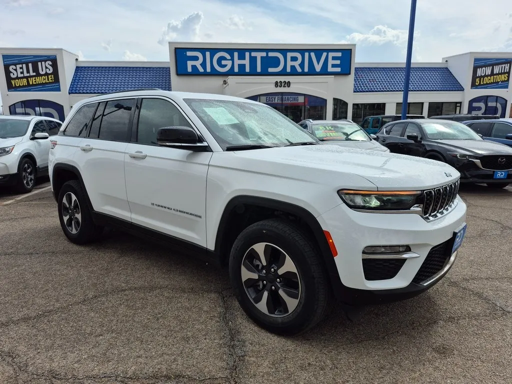 White 2024 Jeep Grand Cherokee 4xe for sale in El Paso, TX