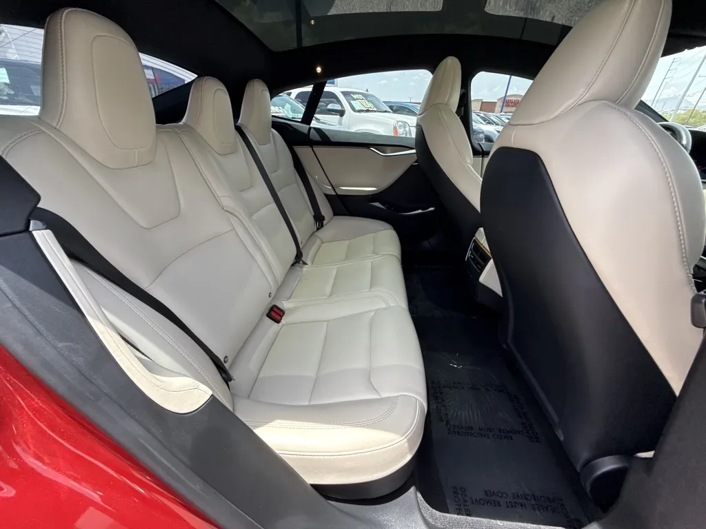 2021 Tesla Model S Long Range photo 19