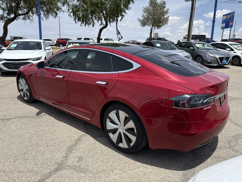 2021 Tesla Model S Long Range photo 9