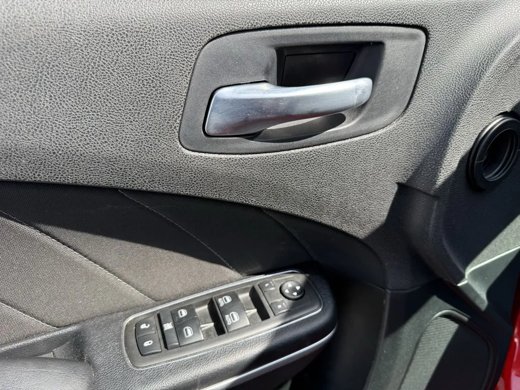 2021 Dodge Charger R/T photo 4