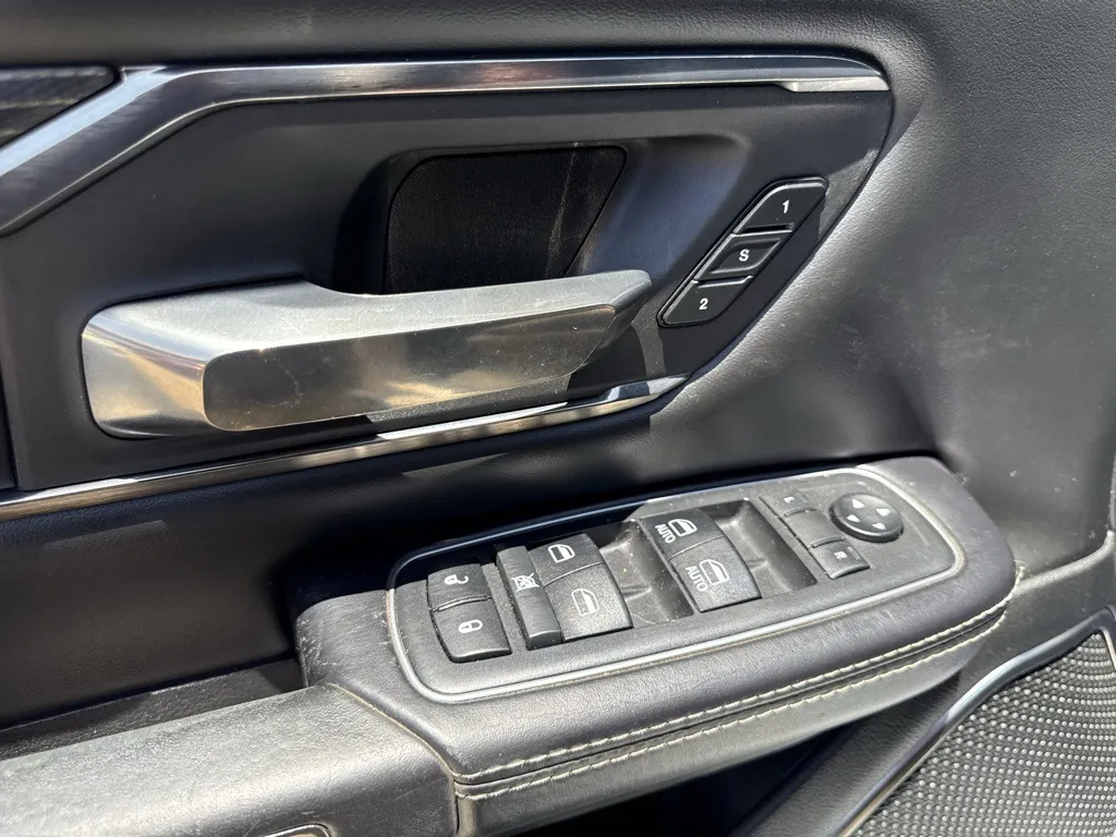 2019 Ram 1500 Limited photo 4