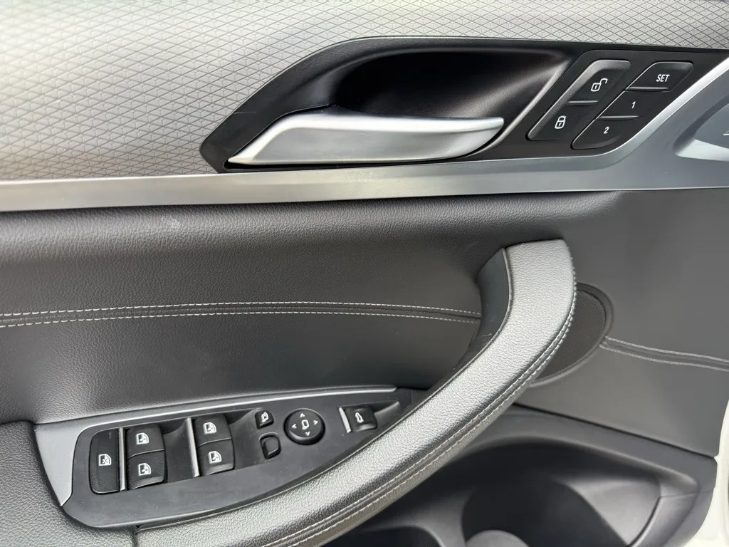 2019 Bmw X3 M40i photo 3