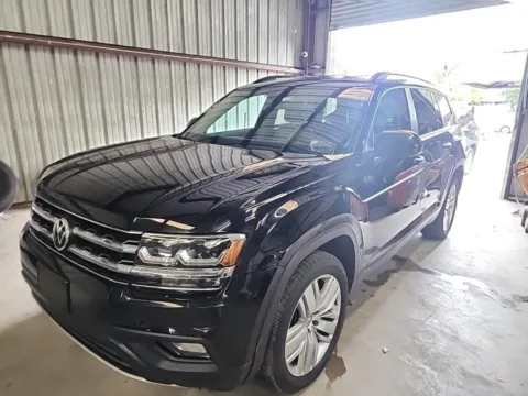Photos of 2020 Volkswagen Atlas 3.6L V6 SE for sale in El Paso, TX at RightDrive - El Paso