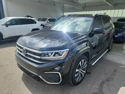 Photos of 2021 Volkswagen Atlas 3.6L V6 SEL R-Line for sale in El Paso, TX at RightDrive - El Paso