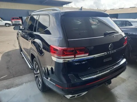 More photos of 2021 Volkswagen Atlas 3.6L V6 SEL R-Line at RightDrive - El Paso, TX