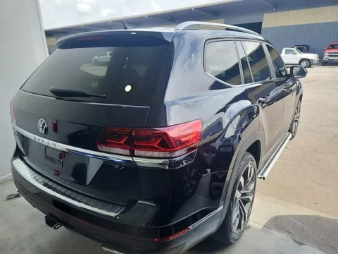 More photos of 2021 Volkswagen Atlas 3.6L V6 SEL R-Line at RightDrive - El Paso, TX
