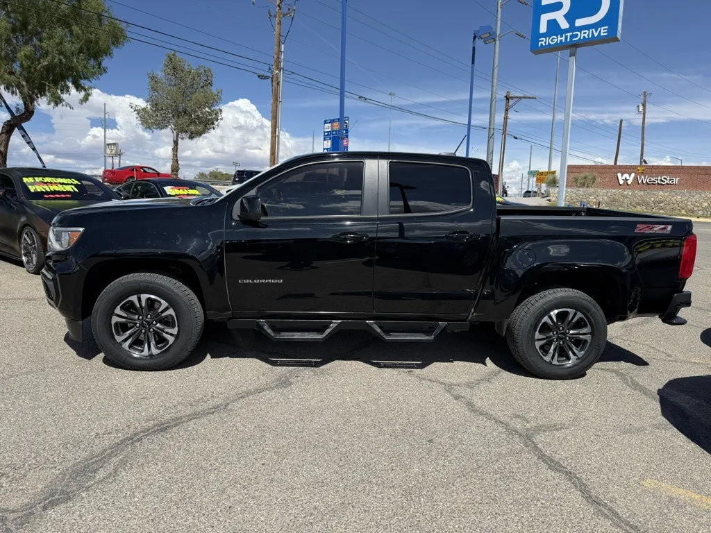 2022 Chevrolet Colorado Z71 photo 2