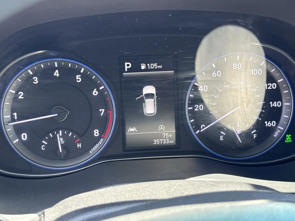 2023 Hyundai Kona SEL photo 4