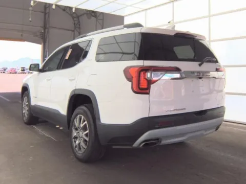 More photos of 2020 GMC Acadia SLT at RightDrive - El Paso, TX