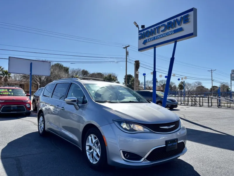 2020 Chrysler Pacifica Limited for sale in El Paso, TX