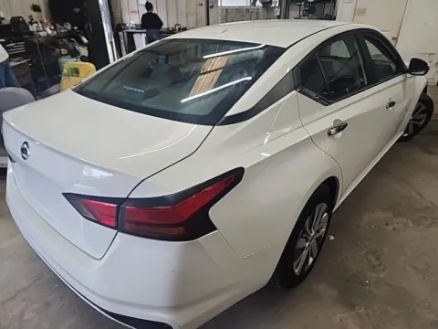 More photos of 2020 Nissan Altima 2.5 S at RightDrive - El Paso, TX