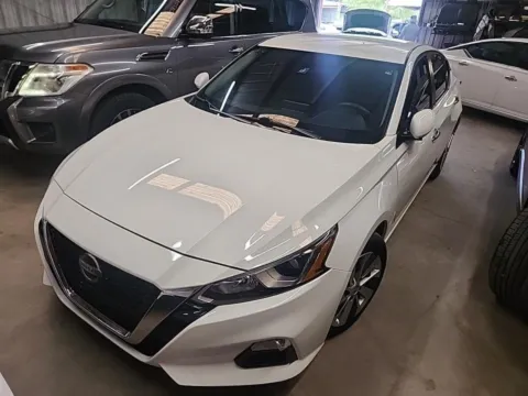 Photos of 2020 Nissan Altima 2.5 S for sale in El Paso, TX at RightDrive - El Paso