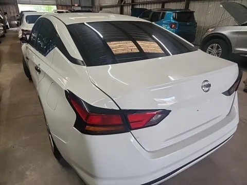 More photos of 2020 Nissan Altima 2.5 S at RightDrive - El Paso, TX