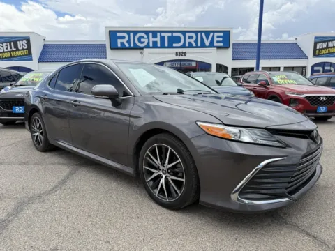 Gray 2022 Toyota Camry XLE for sale in El Paso, TX