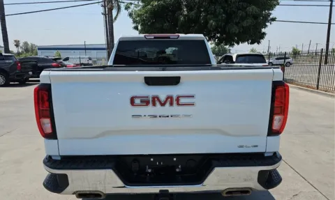 More photos of 2023 GMC Sierra 1500 SLE at RightDrive - El Paso, TX