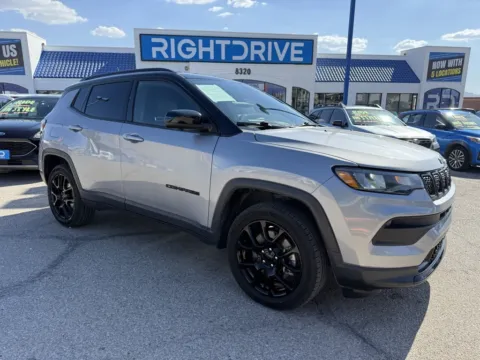 Silver 2023 Jeep Compass Altitude for sale in El Paso, TX