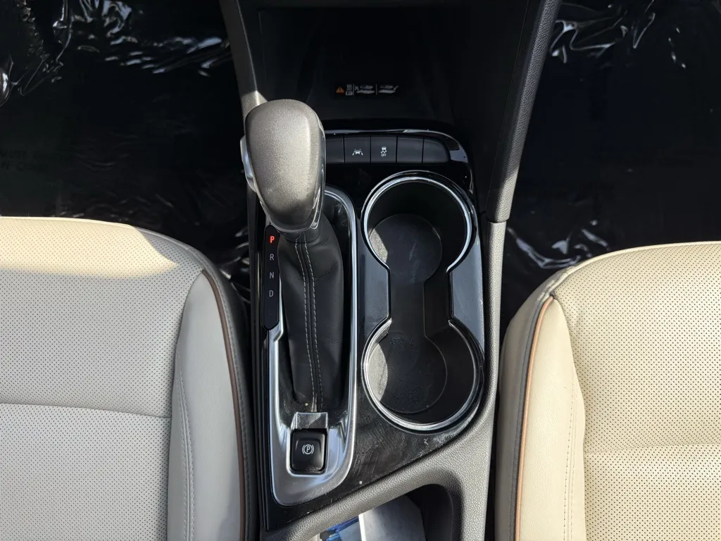 2024 Buick Encore GX Avenir photo 7