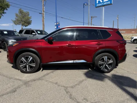 More photos of 2022 Nissan Rogue Platinum at RightDrive - El Paso, TX