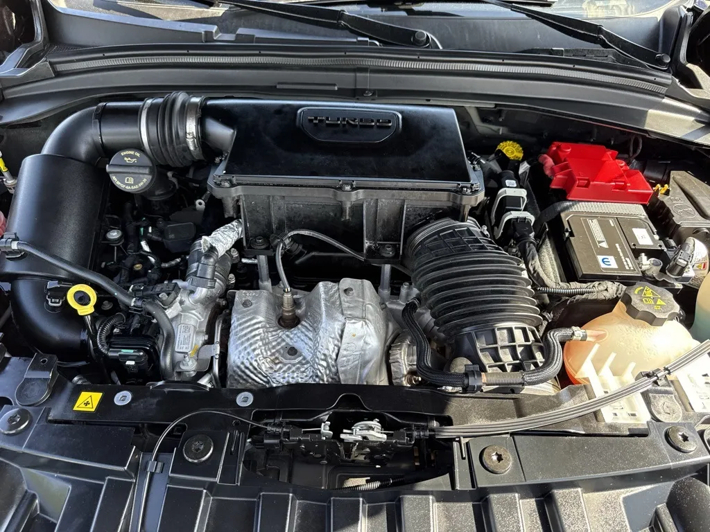 2024 Dodge Hornet GT photo 12