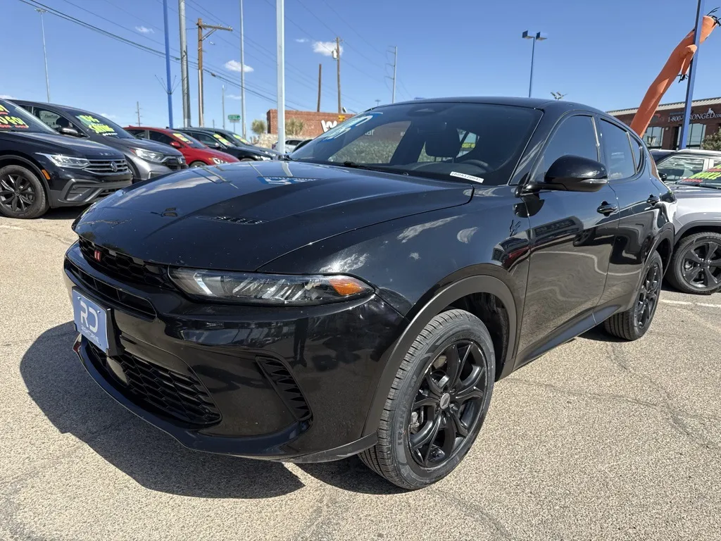 2024 Dodge Hornet GT photo 13