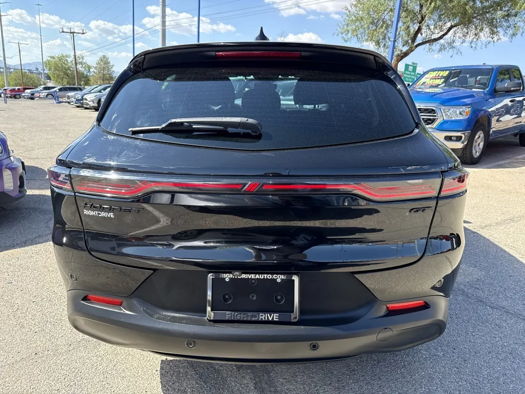 2024 Dodge Hornet GT photo 14