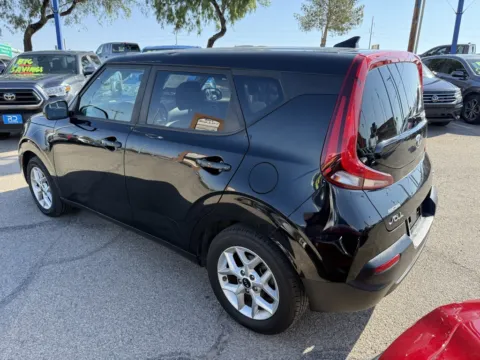 More photos of 2021 Kia Soul S at RightDrive - El Paso, TX
