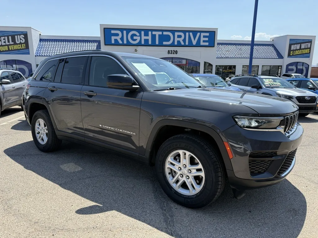 2023 Jeep Grand Cherokee Laredo for sale in El Paso, TX
