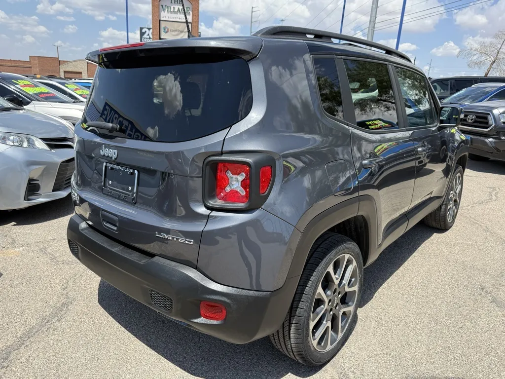 2022 Jeep Renegade Limited photo 3
