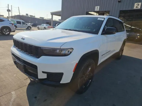 Photos of 2023 Jeep Grand Cherokee L Altitude for sale in El Paso, TX at RightDrive - El Paso