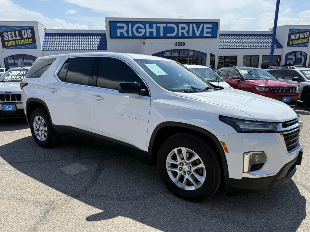 2023 Chevrolet Traverse LS