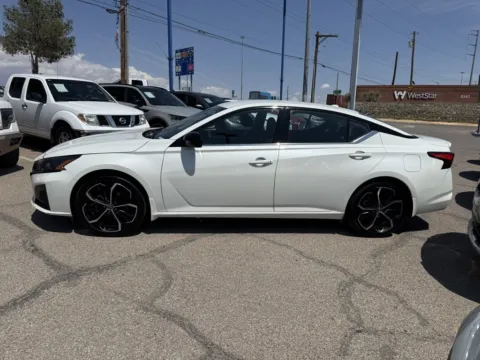 More photos of 2023 Nissan Altima 2.5 SR at RightDrive - El Paso, TX