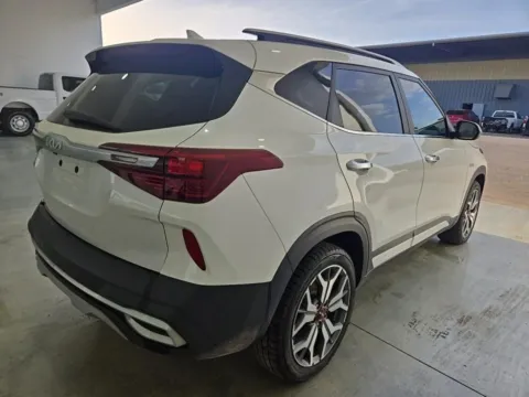 More photos of 2023 Kia Seltos SX at RightDrive - El Paso, TX
