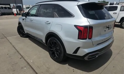 More photos of 2022 Kia Sorento SX at RightDrive - El Paso, TX
