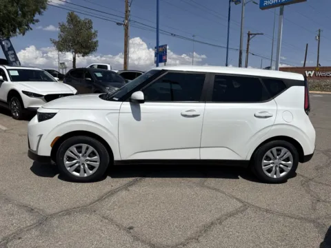 More photos of 2023 Kia Soul LX at RightDrive - El Paso, TX