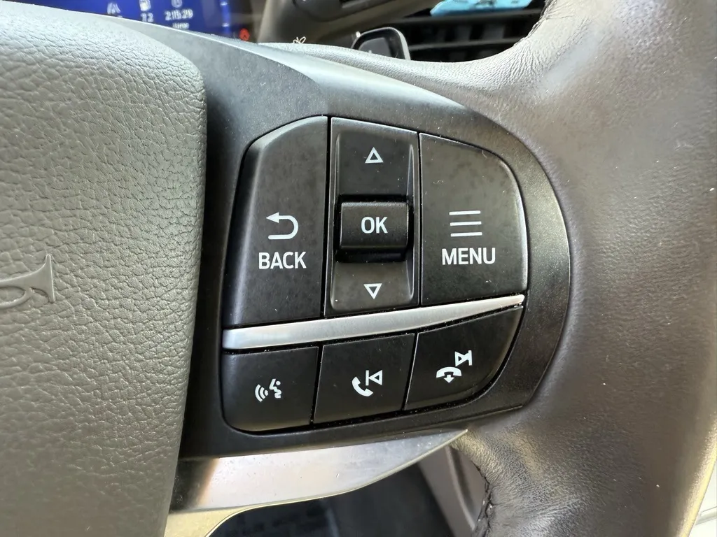 2020 Ford Explorer Platinum photo 5