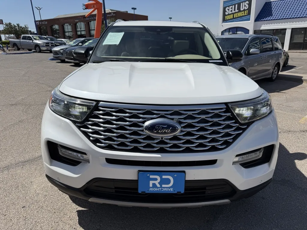 2020 Ford Explorer Platinum photo 10