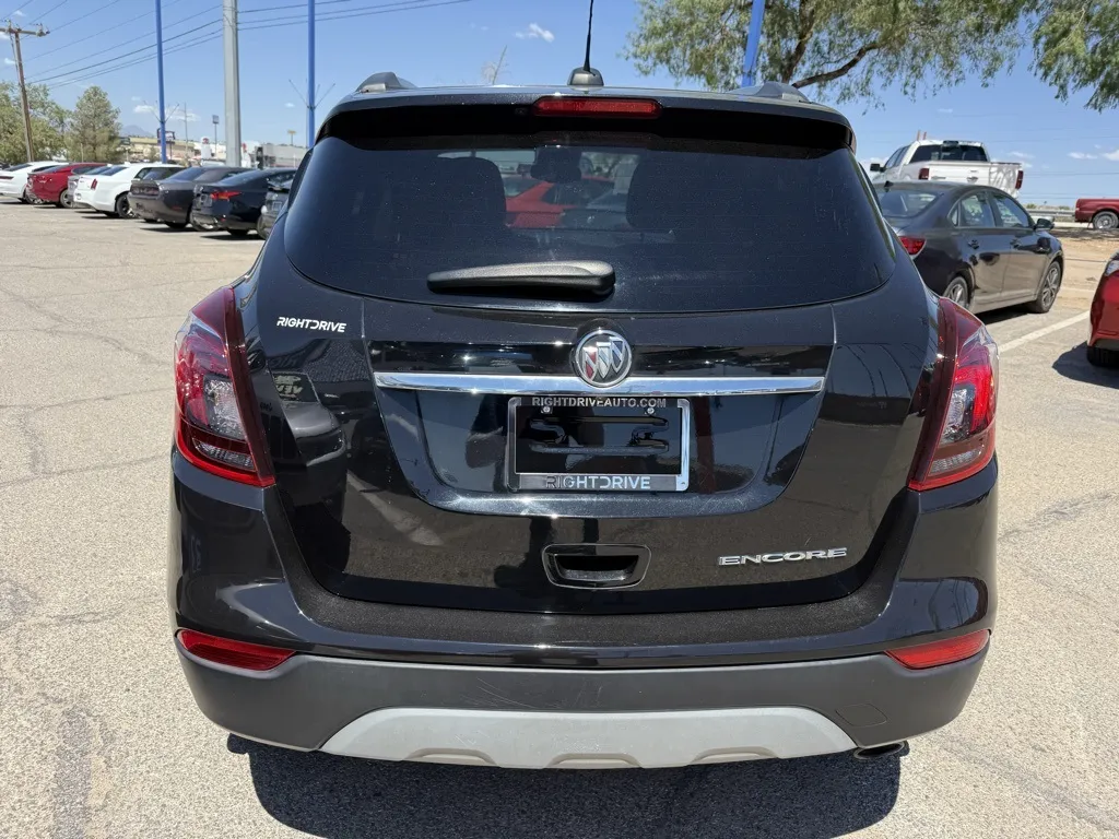2021 Buick Encore Preferred photo 11