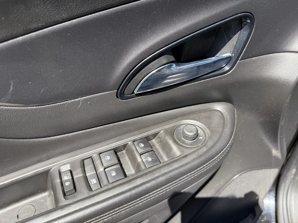2021 Buick Encore Preferred photo 21