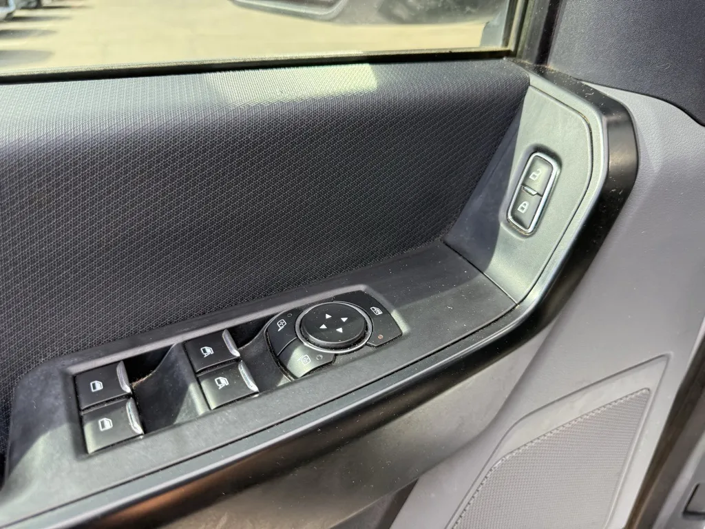 2021 Ford F-150 XL photo 4
